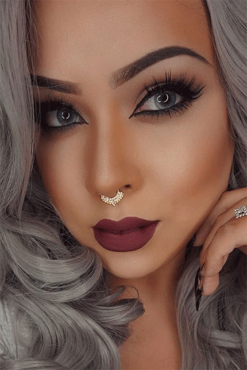 15-Winter-Themed-Face-Makeup-Looks-Ideas-2018-15.gif