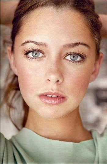 20-Natural-Face-Make-Up-Looks-Styles-Ideas-Trends-2014-For-Girls-4