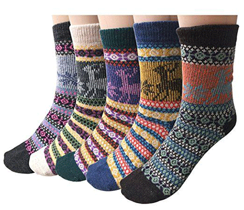12-Cute-Collection-of-Winter-Socks-For-Girls-Women-2018-10