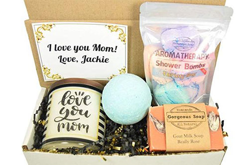 15-Mother’s-Day-Gift-Baskets-Hampers-2019-10