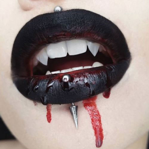 Halloween-Lips-Makeup-Ideas-2020-6