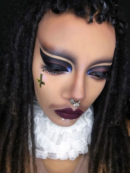 Witch-Halloween-Make-Up-Looks-2020-4