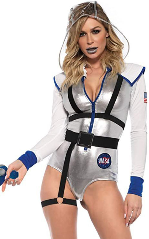 Scary-Halloween-Costumes-For-Women-2021-8