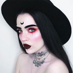 Witch Halloween Make Up Looks & Ideas 2021 | Modern Fashion Blog