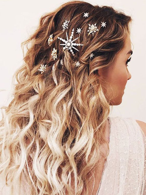 Christmas-Hairstyles-Ideas-2021-Holiday-Hairstyles-10