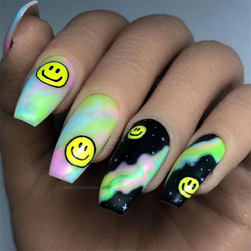 Smiley-Face-Nail-Art-Designs-That-ll-Boost-Your-Mood-5