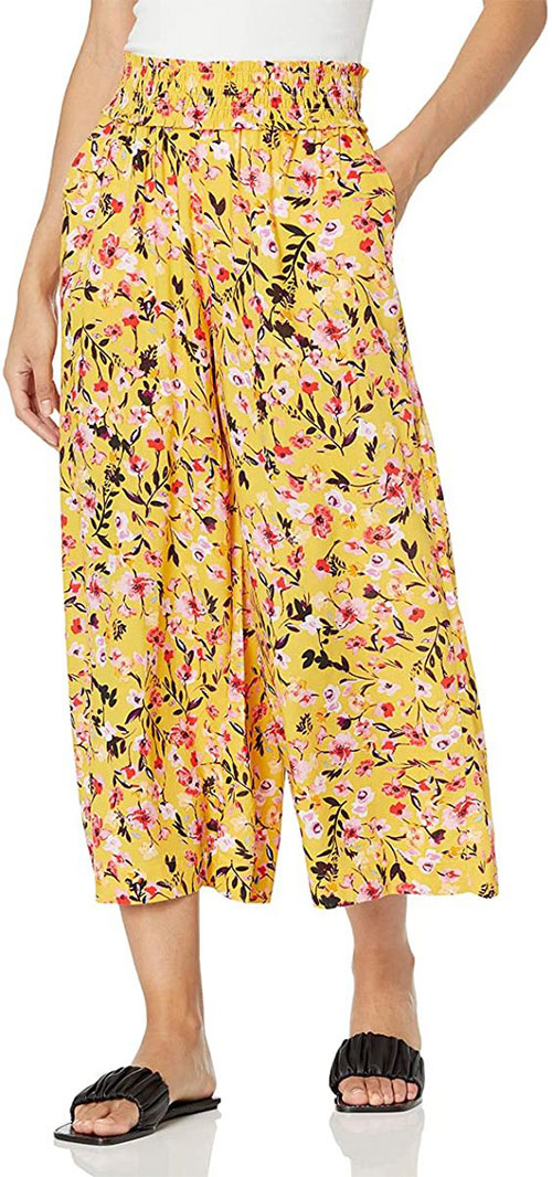 12-Stylish-Floral-Pants-For-Spring-2022-4