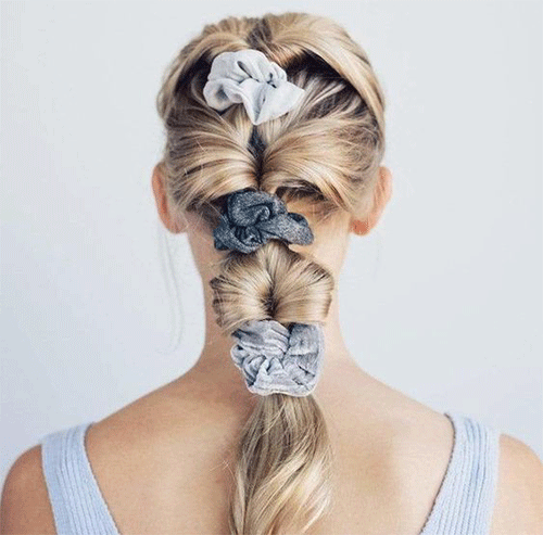 18-Scrunchie-Hairstyles-That-Will-Be-In-Style-In-2022-13