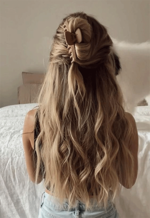 Best-Claw-Clip-Hairstyles-For-Any-Occasion-10