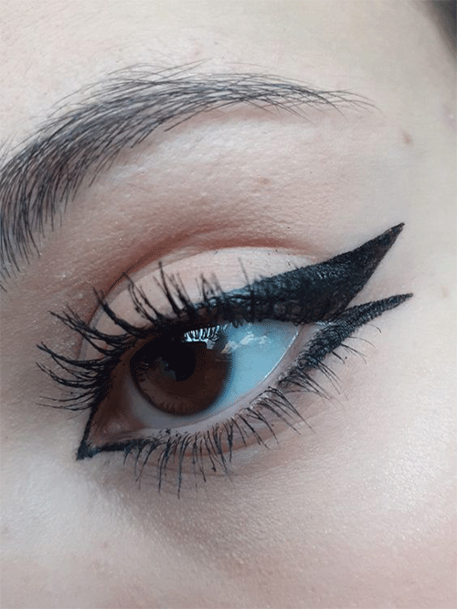 How-To Wear-Fishtail-Eyeliner-10-Ways-To-Enhance-Your-Look-4