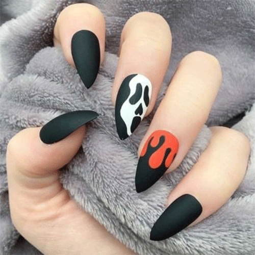 20-Amazing-Halloween-Themed-Nail-Art-Designs-To-Try-Out-15