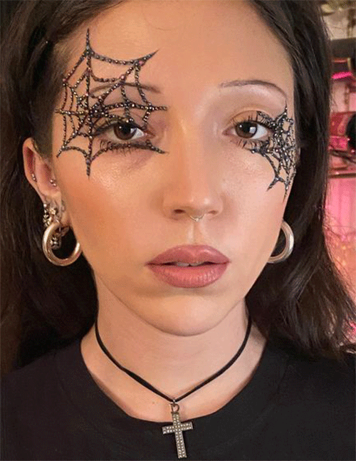 Halloween-Makeup-Spider-Makeup-Trend-For-2022-5