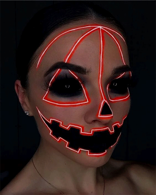 Neon-Halloween-Makeup-Ideas-For-An-Extremely-Spooky-Evening-9