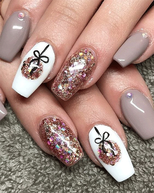 Christmas-Nail-Art-2022-The-Best-Most-Beautiful-Styles-Of-The-Winter-13