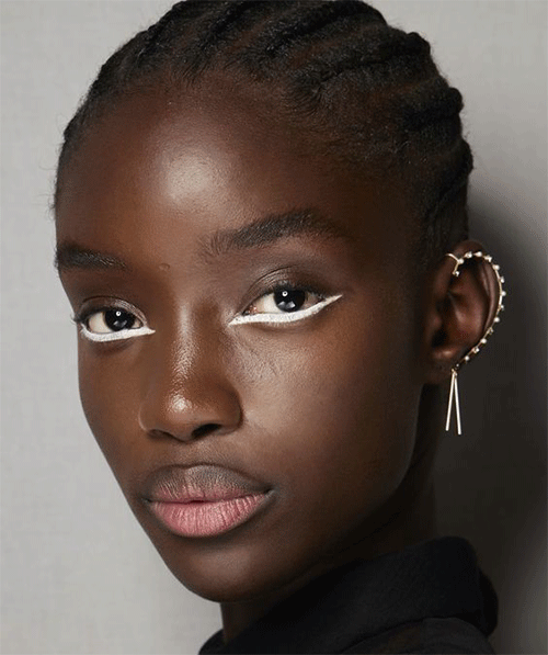 White-Eyeliner-Makeup-Trends-That-You-re-Going-To-Want-To-Copy-ASAP-1