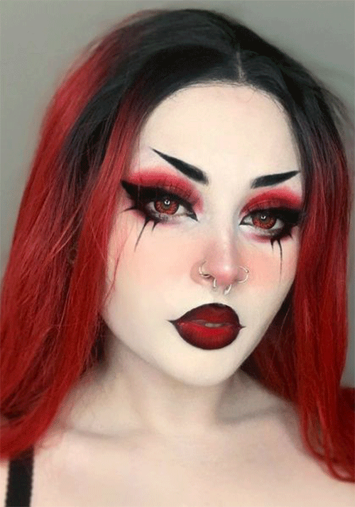 Create-Terrifying-Bleeding-Eyes-Makeup-This-Halloween-2023-4