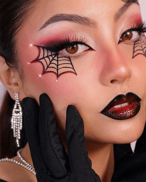 Quick-Spooky-Last-Minute-Halloween-Makeup-Looks-2023-4