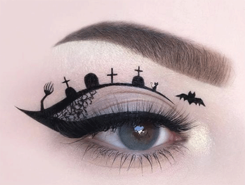Spooky-Halloween-Eyeliner-Looks-To-Try-In-2023-Halloween-Eye-Makeup-10