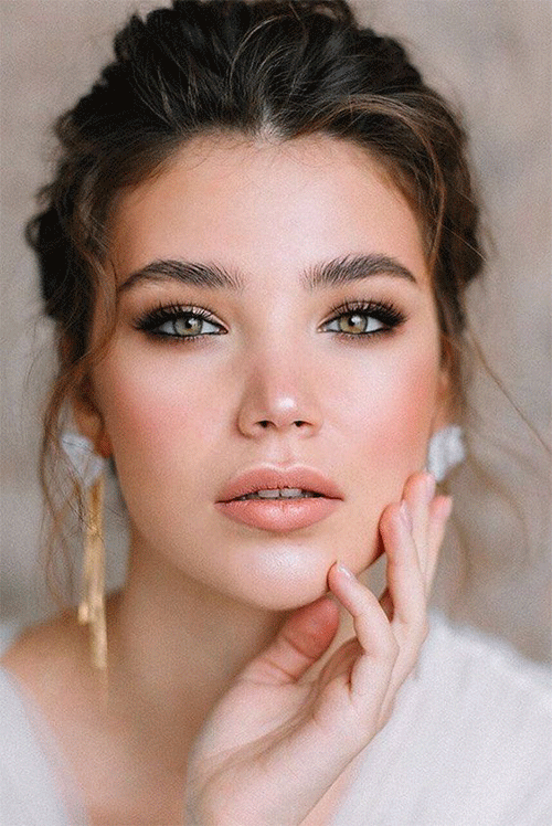 Romantic-Makeup-Trends-For-Valentine's-Day-2024-8